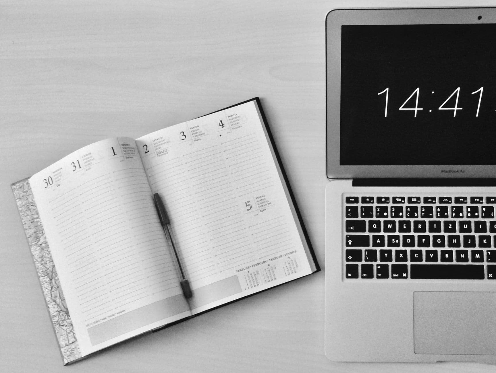 ¿Dominas IN, ON y AT? 🇺🇸 El examen de inglés que casi todos fallan